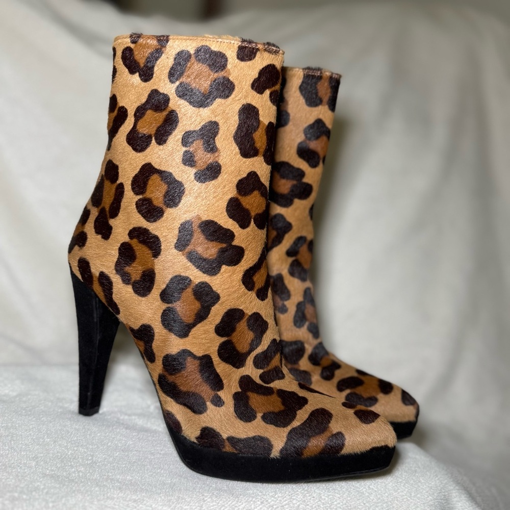 Stuart Weitzman Leopard Print Ankle Boots - image 4